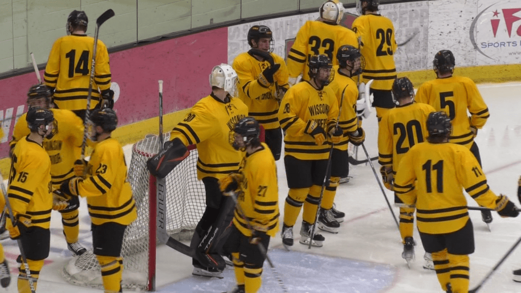 UWS men’s hockey wins first game of weekend series against Northland