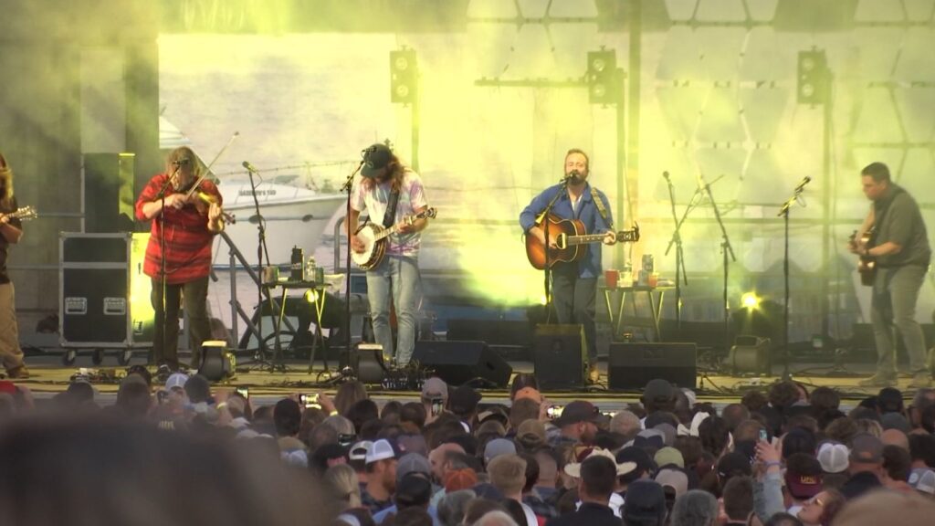 Trampled by Turtles to return to Bayfront Park
