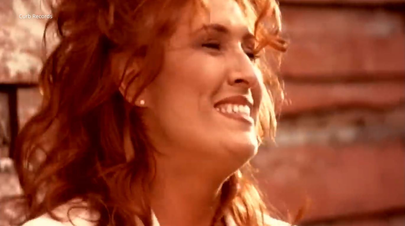 Jo Dee Messina