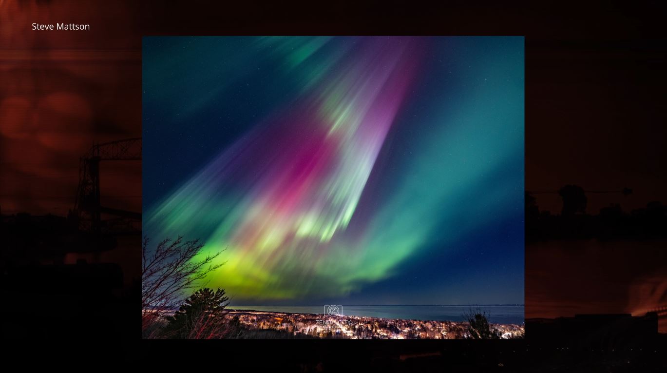 An aurora seen from Hawk Ridge